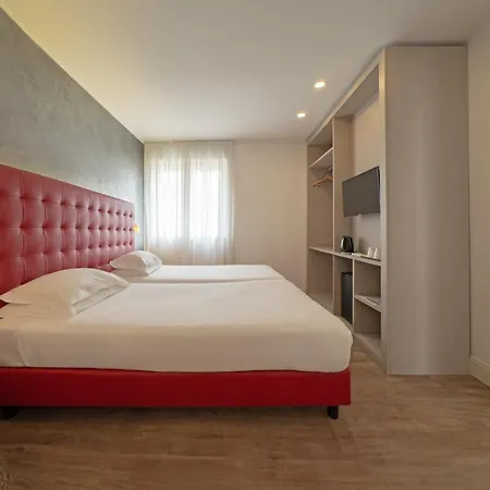 Hotel Al Campanile - Luxury Suites & Apartments Baveno Exterior photo