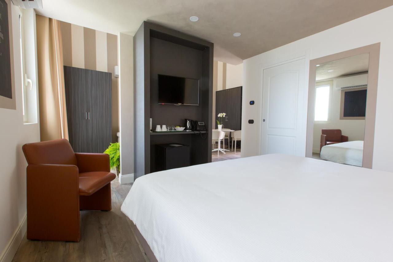 Al Campanile & Hotel
