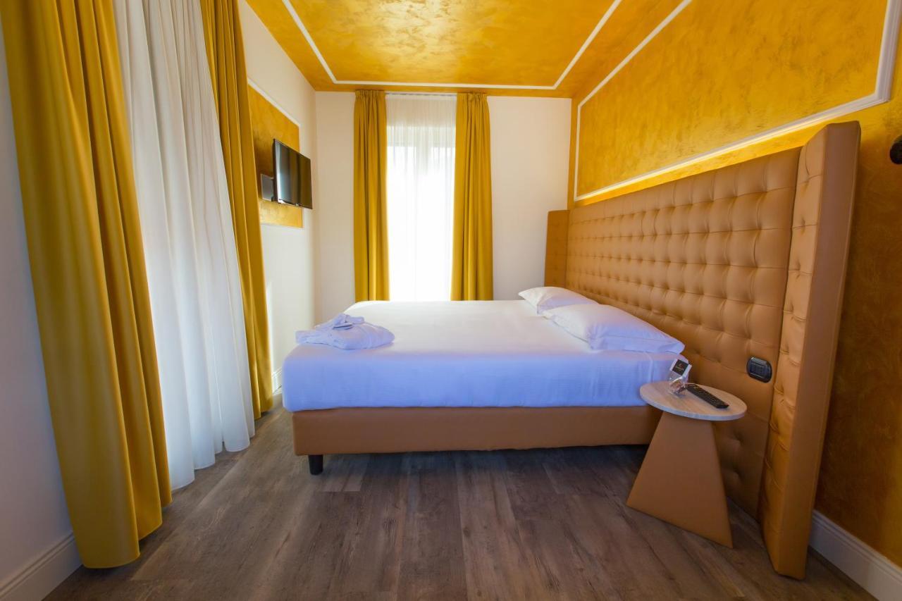 Al Campanile & 3* Baveno