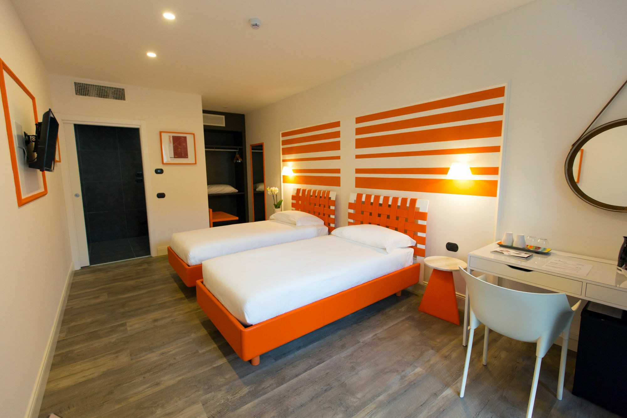 Al Campanile - Luxury & 3* Baveno